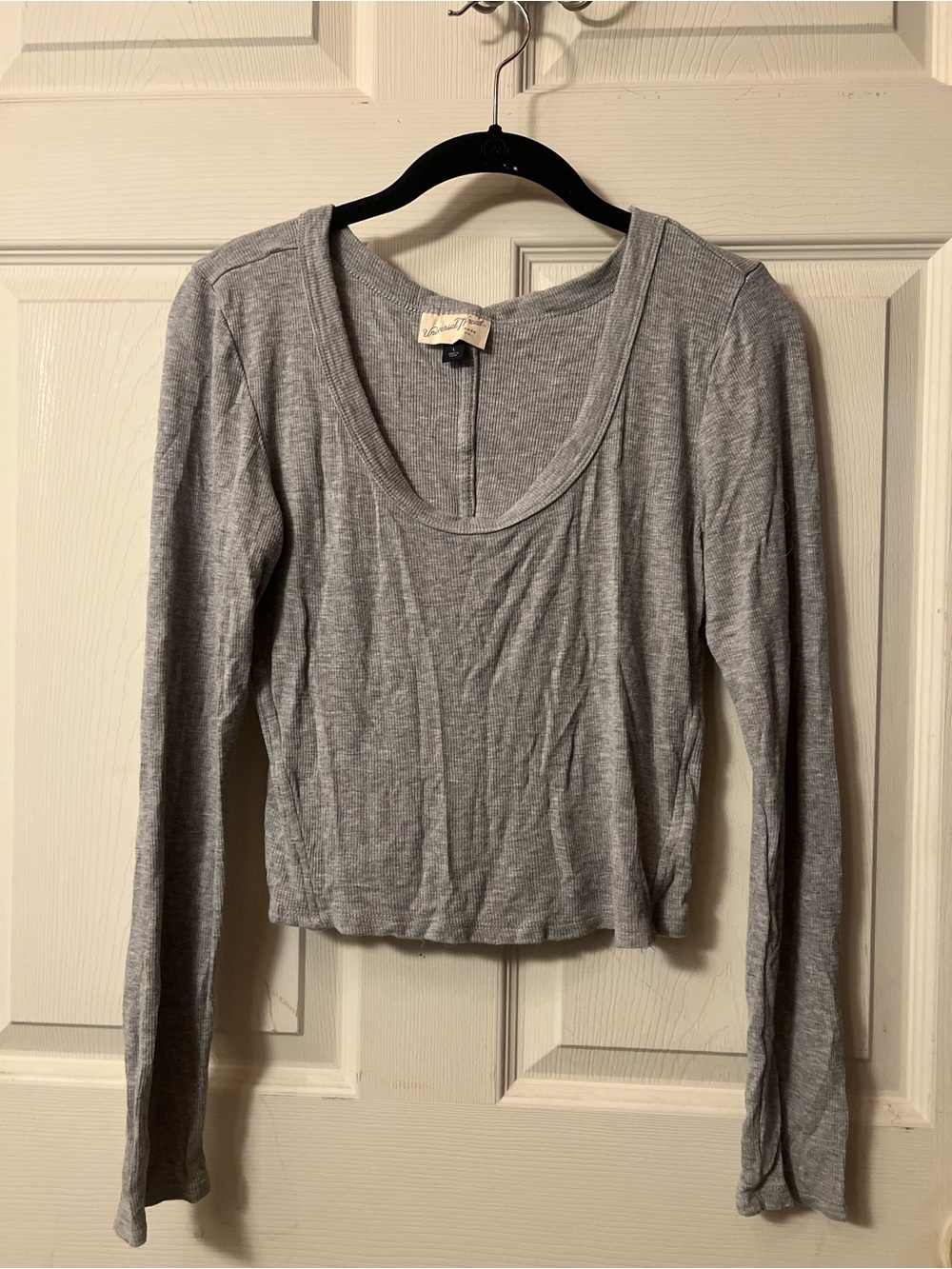 Universal Thread Gray Scoop Neck Long Sleeve Top